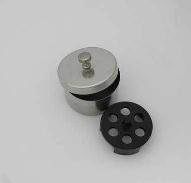 Desinfizierdose / Aufbewahrungsdose für 6 Tonometer-Messkörper, V2A-Edelstahl, ø 65 mm, mit Deckel, made in Germany, Artikelnummer: 000739