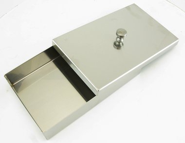 Instrumentenschale Edelstahl mit Knopfdeckel, made in Germany, Maße: L 160 x B 100 x H 30 mm, Artikelnummer: 013229
