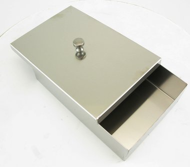 Instrumentenschale Edelstahl mit Knopfdeckel, made in Germany, Maße: L 180 x B 120 x H 50 mm, Artikelnummer: 000734