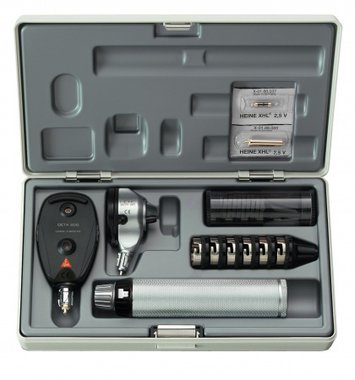 HEINE Diagnostik Set mit BETA 200 Ophthalmoskop, BETA 100 Diagnostik-Otoskop, 2,5 Volt mit Batteriegriff, Artikelnummer: 10062013k01