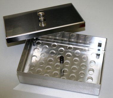Disinfection tray for up to 36 tonometer measuring bodies, apx. 150x102x45mm stainless V2A steel, made in Germany, Item No.: 06052015