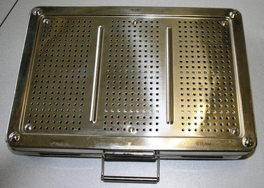 Geuder G-19894 Sterilizing Case for Steam Sterilization, pre-owned, fine condition, Item No.: 19122017